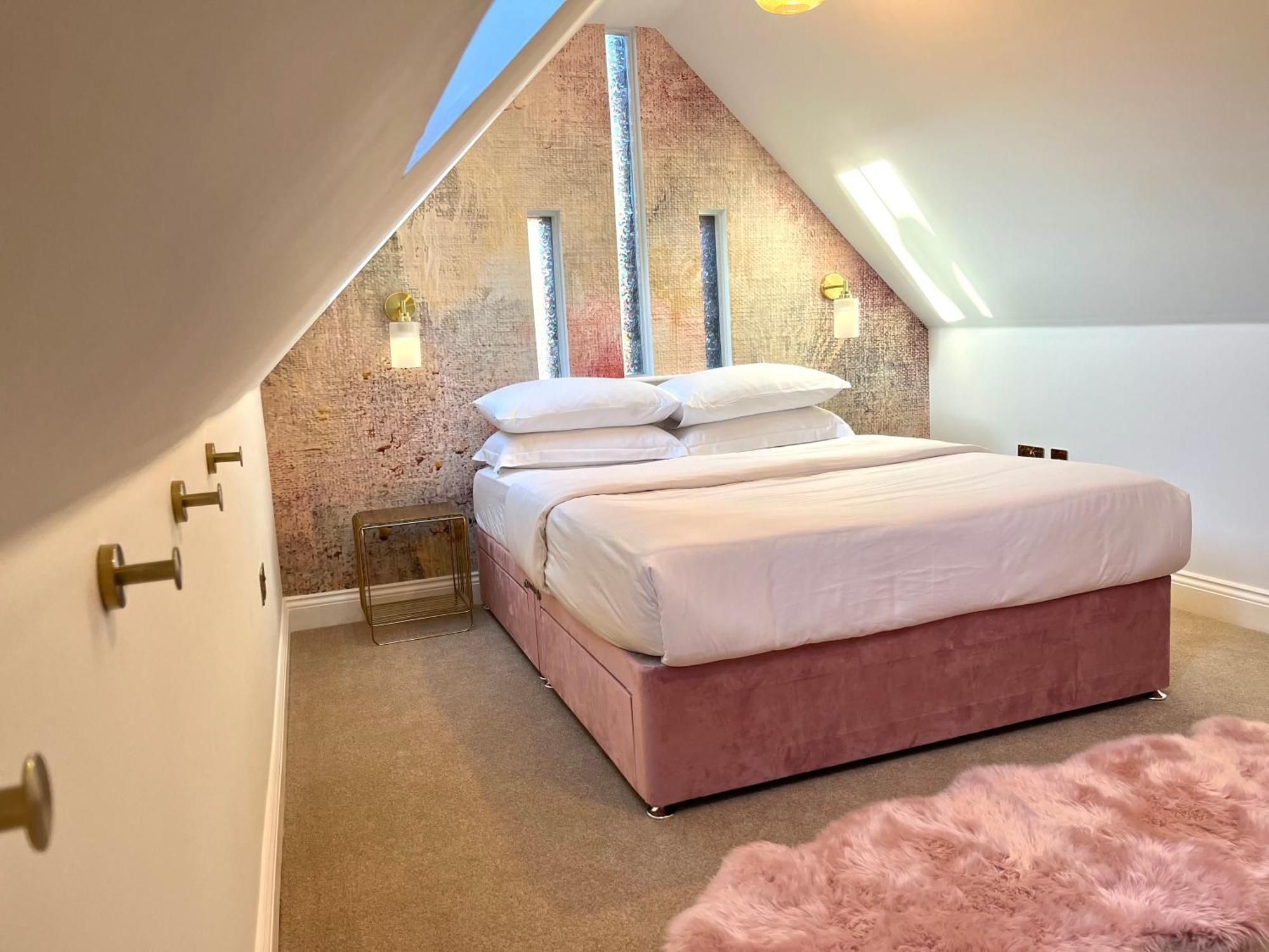 The Gallery - Town Centre - Beach 5 Minute Walk - Superfast Wifi - Outdoor Terrace - Sleeps Up To 6 - Netflix - Contractor Friendly - Short & Long Stays - Coffee Machine Bournemouth Exterior foto